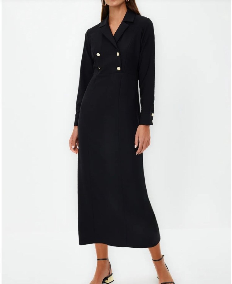 Siyah kruvaze yaka düğme detaylı dokuma elbise - Görsel 2