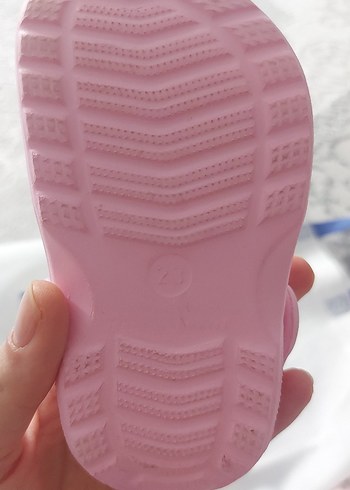 21 Beden pembe Renk Düğmeli Nakışlı Pembe Kız Çocuk Terliği