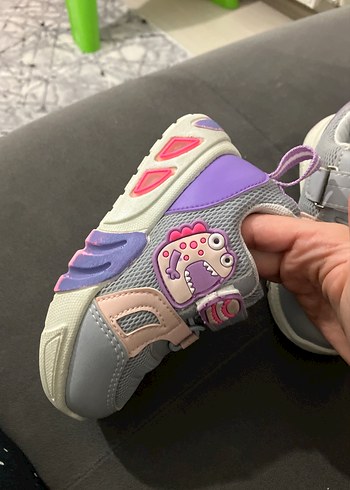 Kız Çocuk Gri Bağcıksız Sneaker - Görsel 2