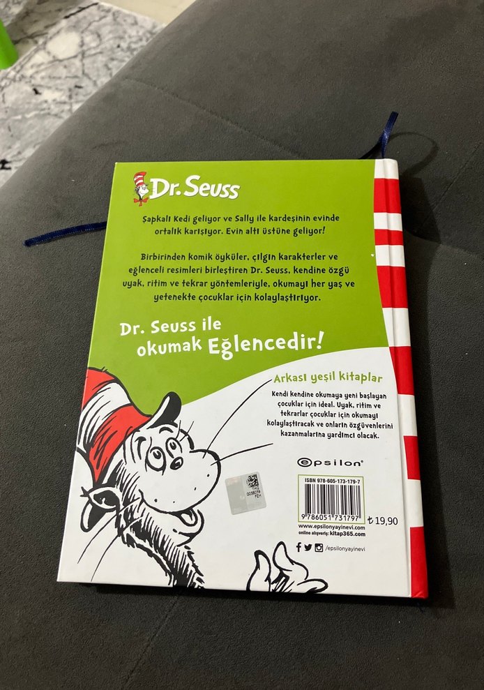 Dr. Seuss'tan Şapkalı Kedi Çocuk Kitabı - Görsel 2