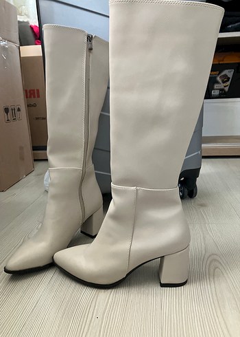 Bej Deri Stiletto Topuklu Dizüstü Kadın Çizme - Görsel 2