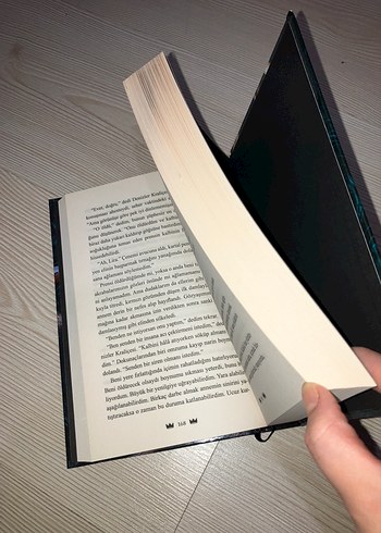 Krallığı Öldürmek - Alexandra Christo - Görsel 3