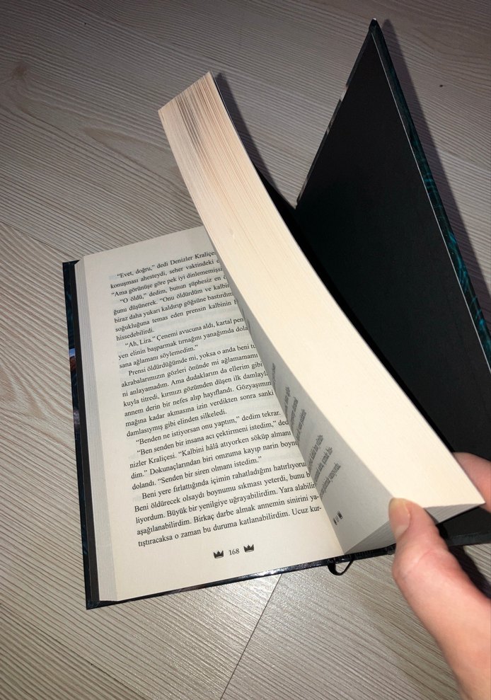 Krallığı Öldürmek - Alexandra Christo - Görsel 3