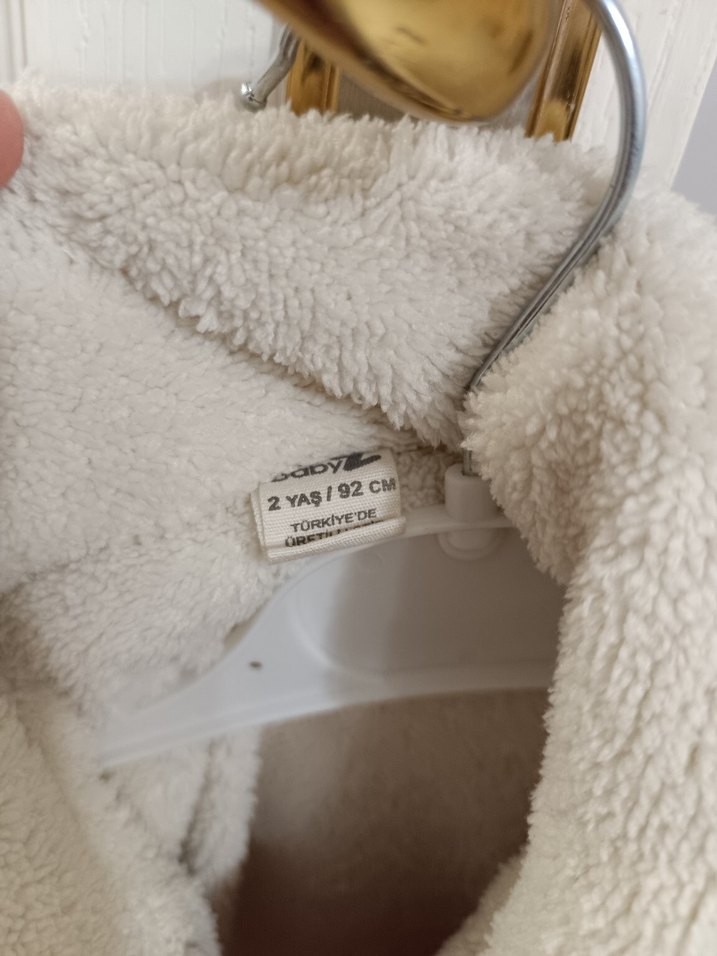 Kız Çocuk Turuncu Kürklü Mont - Görsel 2