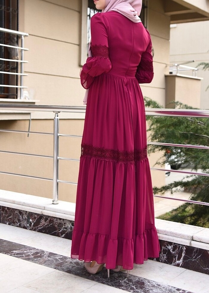 Fuşya Şifon Elbise ? Zarif ve Şık - Görsel 3