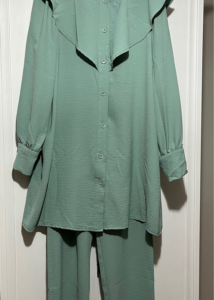 Şık ve Modern Mint Yeşili Takım ? Hem Günlük Hem Özel Günler İçi - Görsel 2