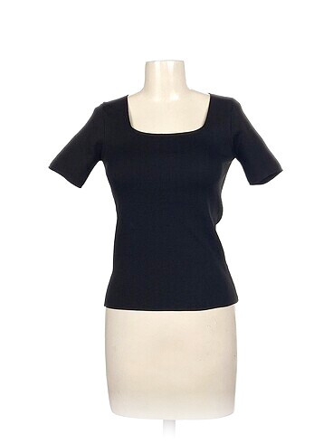 Diğer T-shirt %70 İndirimli.