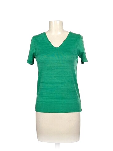 Diğer T-shirt %70 İndirimli.