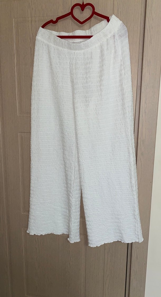 Kadın Beyaz Keten Piliseli Bol Pantolon - Görsel 2