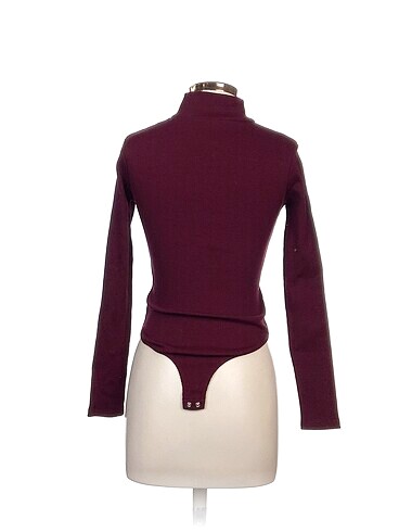 xs Beden IAMNOTBASIC Bluz %70 İndirimli.