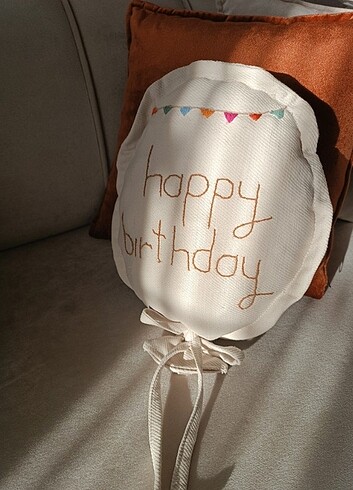 Beden ten rengi Renk İsimli balon