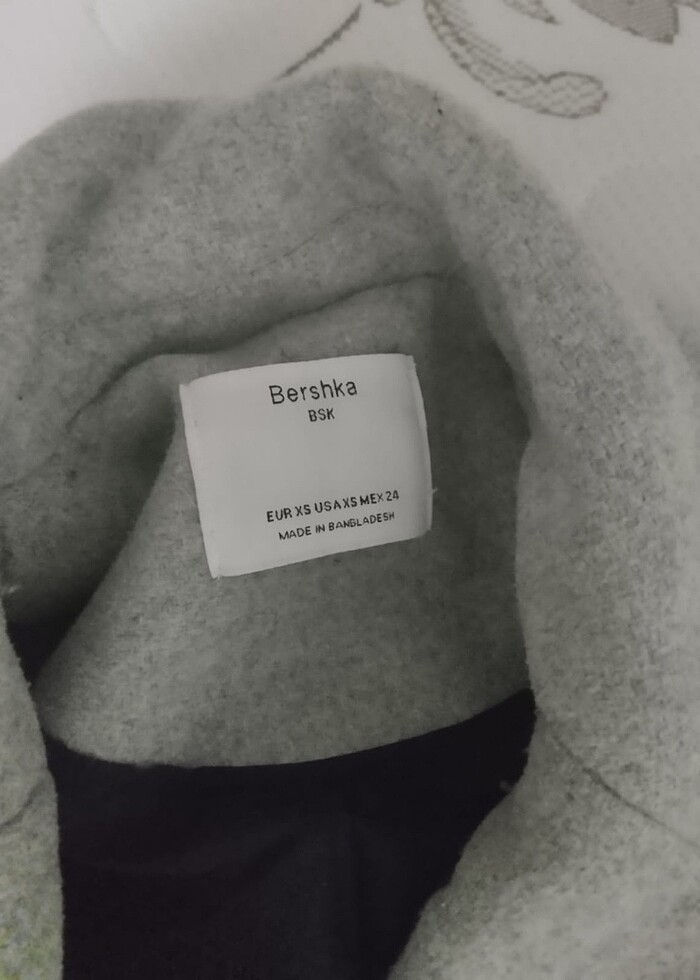 Bershka kaban xs - Görsel 3