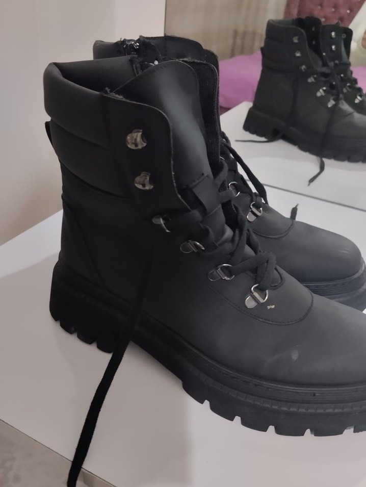 Siyah Deri postal bot - Görsel 2