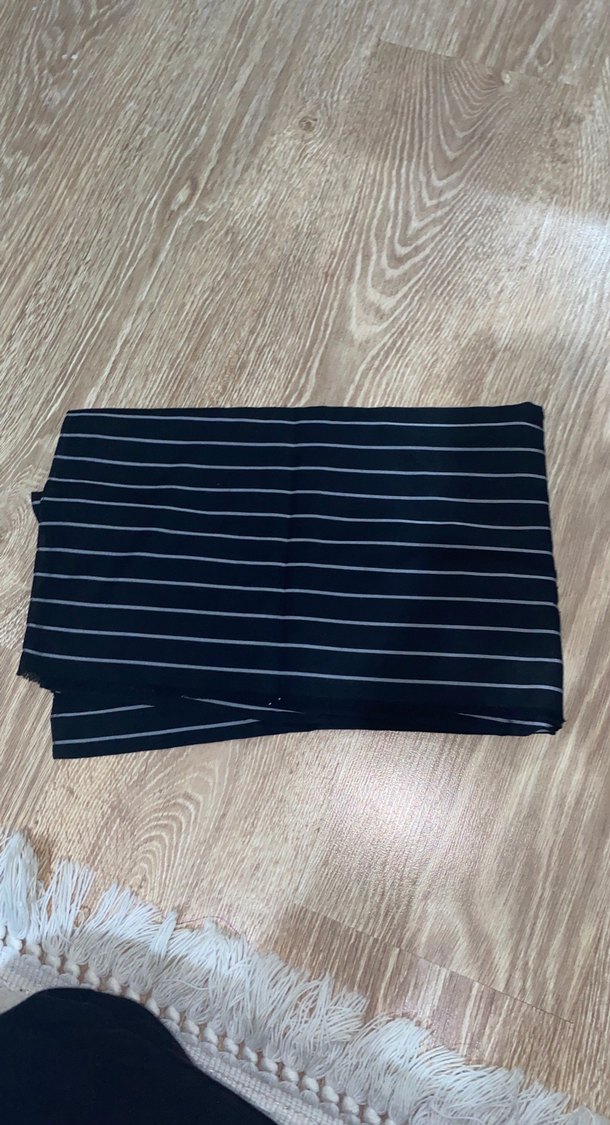 Siyah beyaz şal - Görsel 2