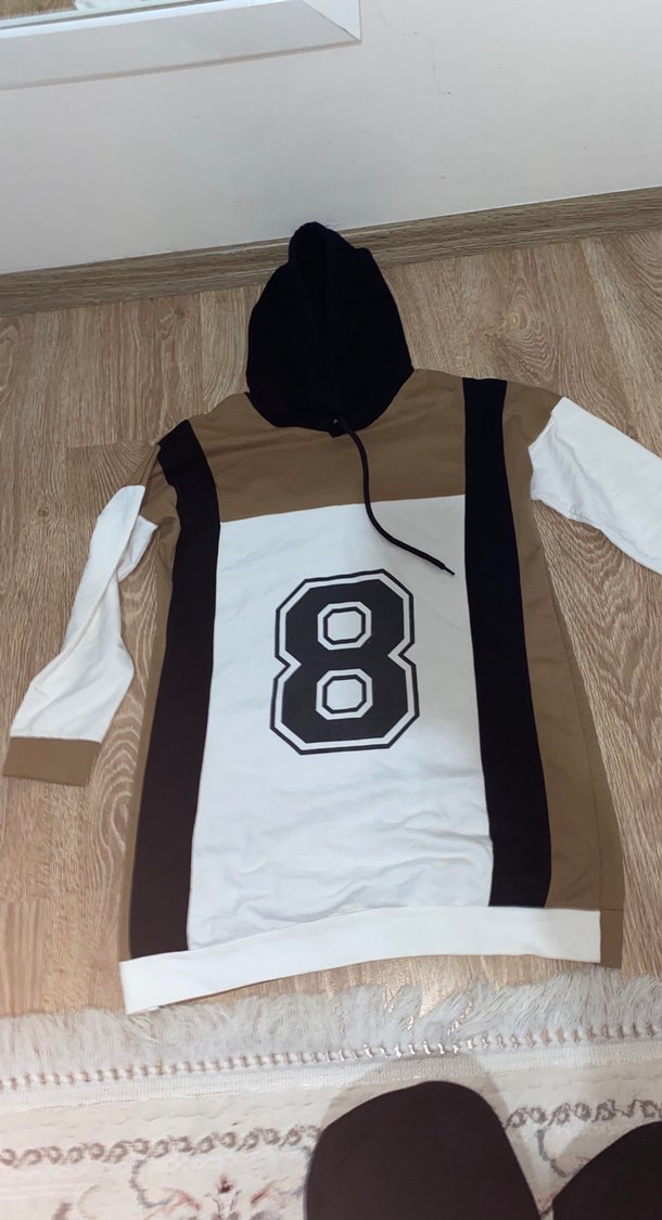 Kapüşonlu Kadın Sweatshirt 8 Baskılı tunil - Görsel 2