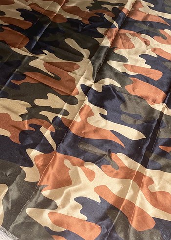 Kamuflaj desenli eşarp - Görsel 2