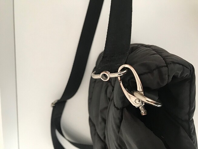  Beden Pull and bear siyah çanta