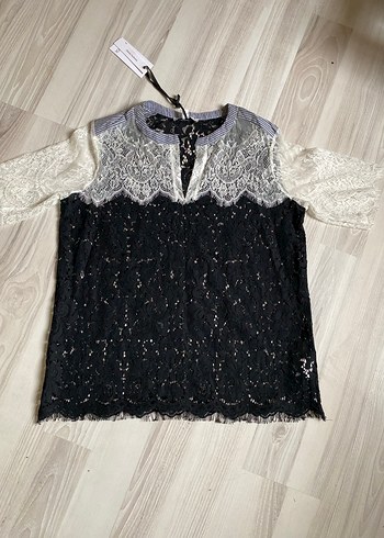 Dantel Detaylı V Yaka Kolsuz Bluz - Görsel 6