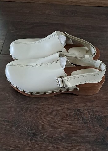 Beyaz Kadın Dolgu Topuklu Sandalet - Görsel 4