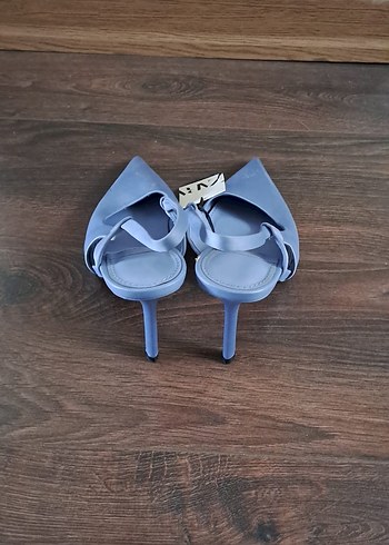 Mavi Tokalı Stiletto Topuklu Kadın Ayakkabı - Görsel 2