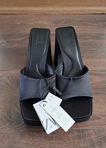 Siyah Platform Topuklu Kadın Sandalet - Görsel 2