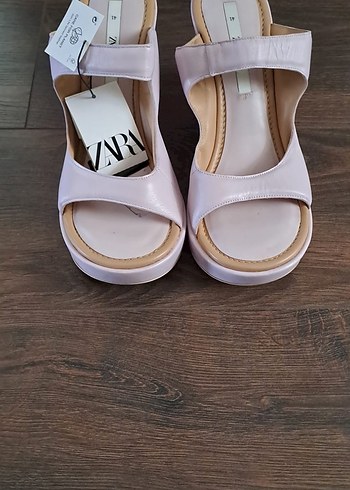 Beyaz Pastel Kadın Dolgu Topuklu Terlik - Görsel 3