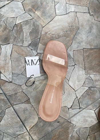 Bej Yılan Desenli Tokalı Kadın Terlik - Görsel 4