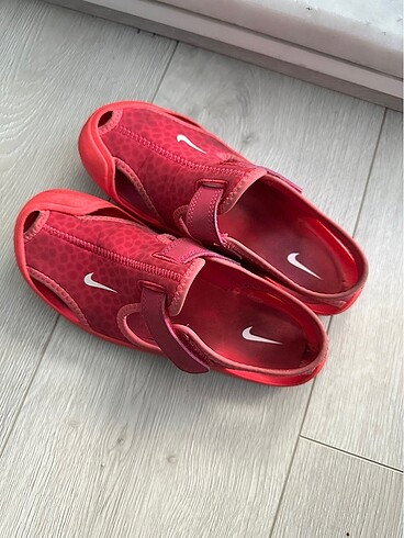 Nike sandalet