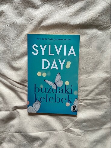 Buzdaki Kelebek - Sylvia Day