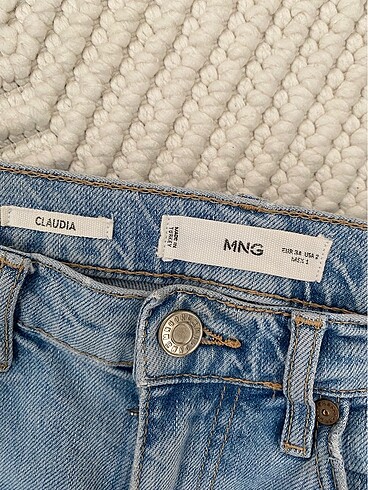 xs Beden MANGO JEAN DÜZ KESİM