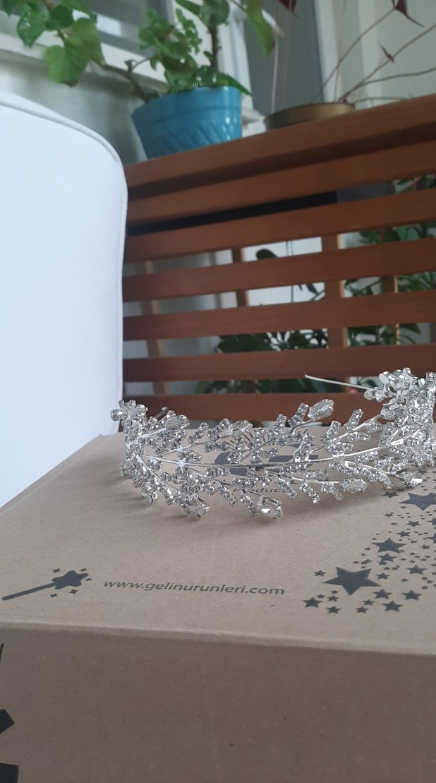 Beyaz Pul İşlemeli Düğün Tacı - Görsel 2