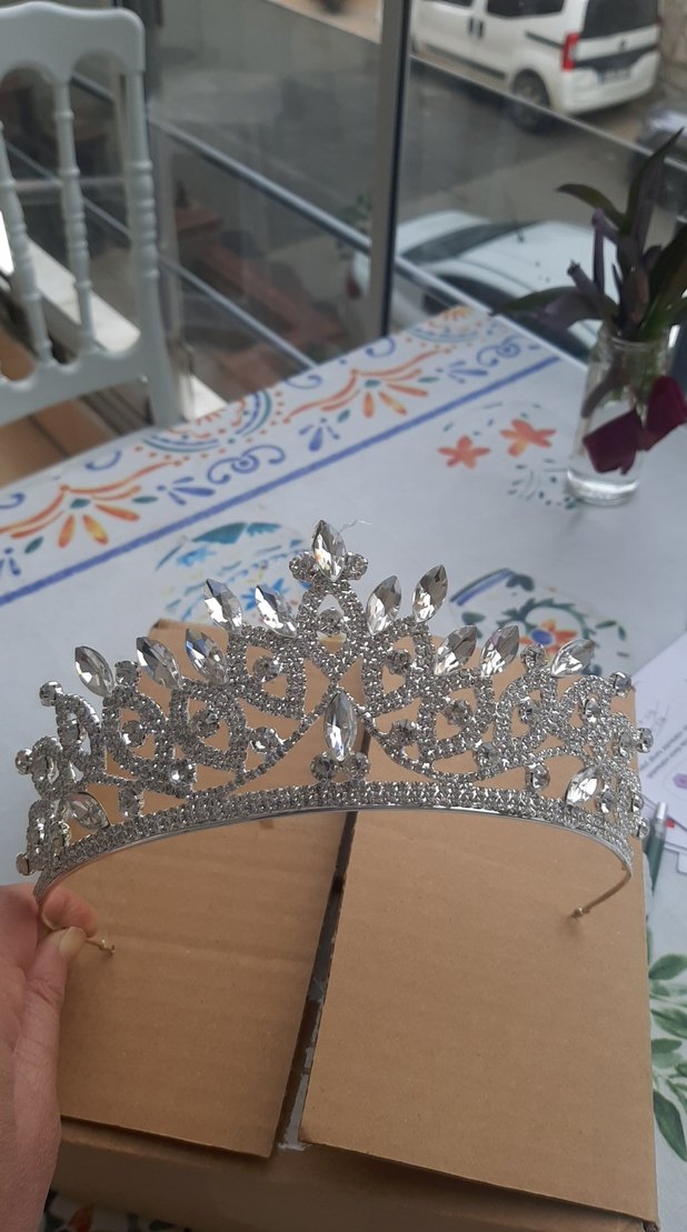 Beyaz Parlak Taşlı Gelin Tacı - Görsel 2