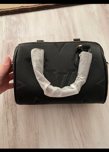 Louis Vuitton Siyah Deri Kadın Çanta - Görsel 2