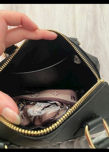 Louis Vuitton Siyah Deri Kadın Çanta - Görsel 3