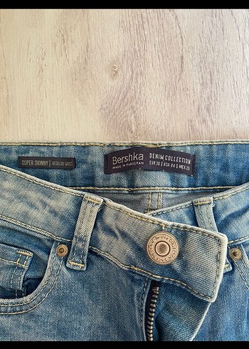 Bershka jean . Mavi Regular Fit Kadın Kot Pantolon - Görsel 2