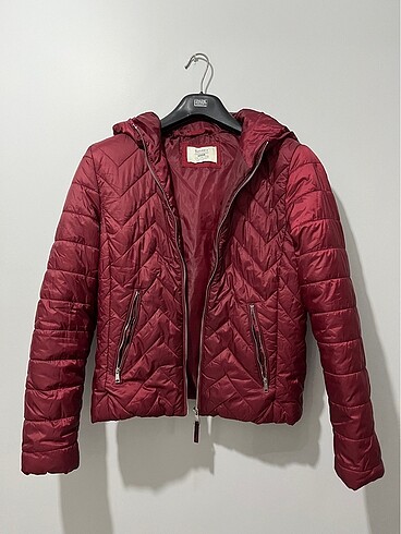 Bershka bordo mont