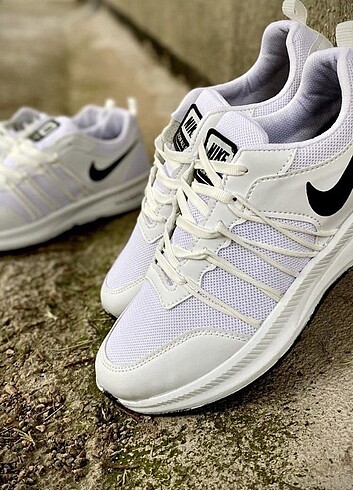 #Nike Zoom Beyaz Unisex Spor Ayakkabı 