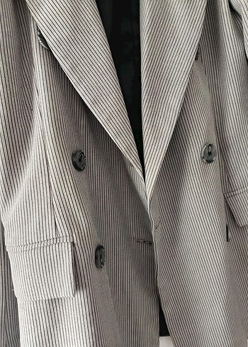 Gri Çizgili Keten Kadın Blazer Ceket