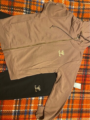 Hummel Takım
