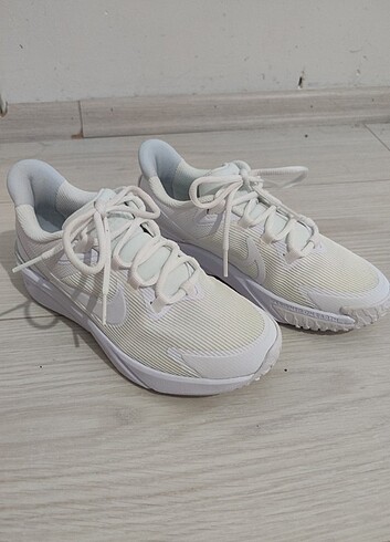 Nike Nike yürüyüş koşu ayakkabısı star runner