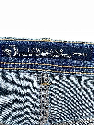 28 Beden mavi Renk LC Waikiki Jean / Kot %70 İndirimli.