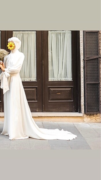 Nikah Elbisesi ve Gelin tacı