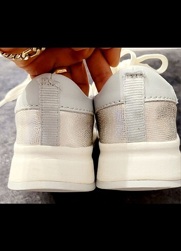 37 Beden beyaz Renk Clarks deri sneaker