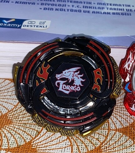 Beyblade burst lightning