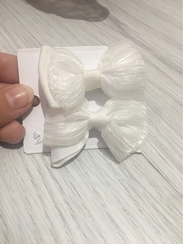 Zara Kız çocuk toka