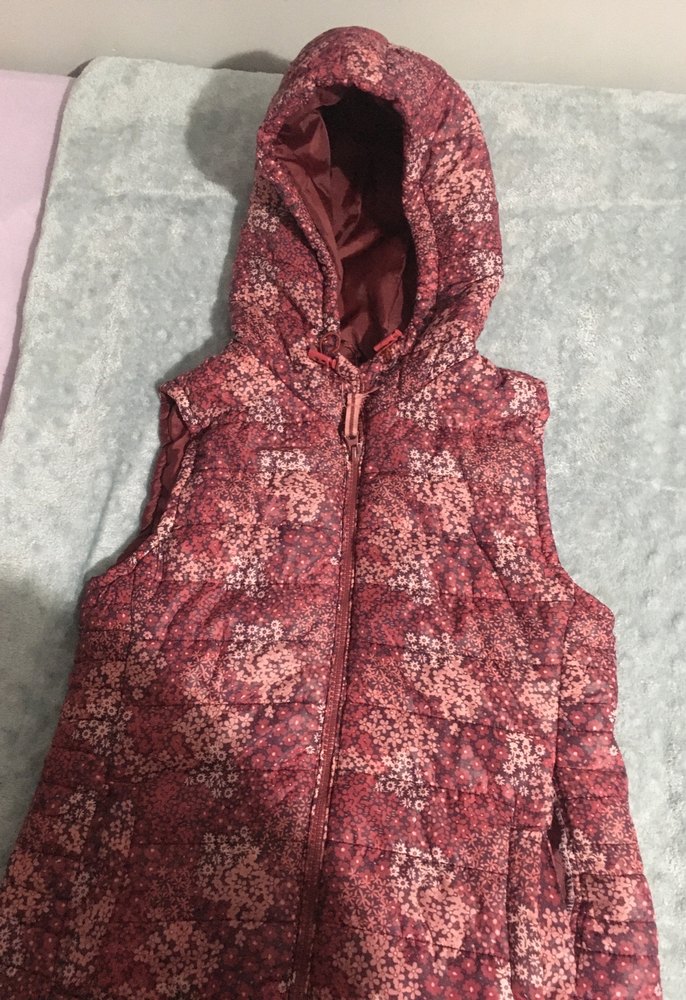 Kız Çocuk Kapüşonlu Desenli Fuşya Yelek - Görsel 2