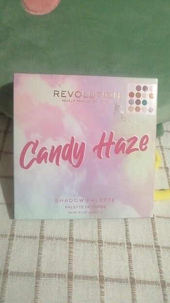 Revolution Candy Haze Far Paleti