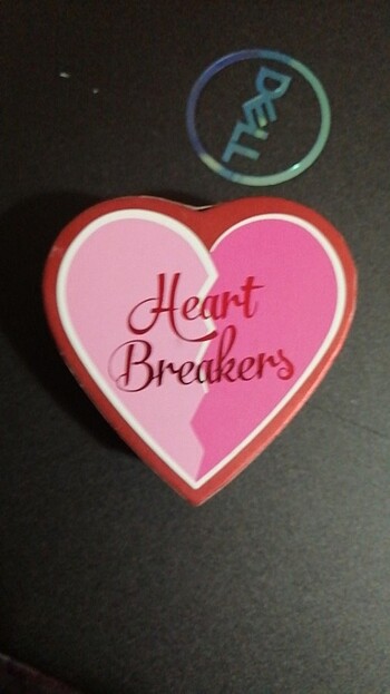 I Heart Revolution Heart Breakers Independent Allık
