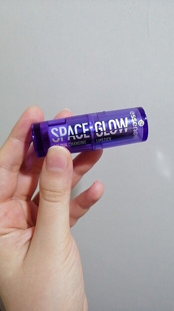 Essence Space Glow Renk Değiştiren Balm