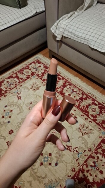 Revolution Matte Lipstick Naked